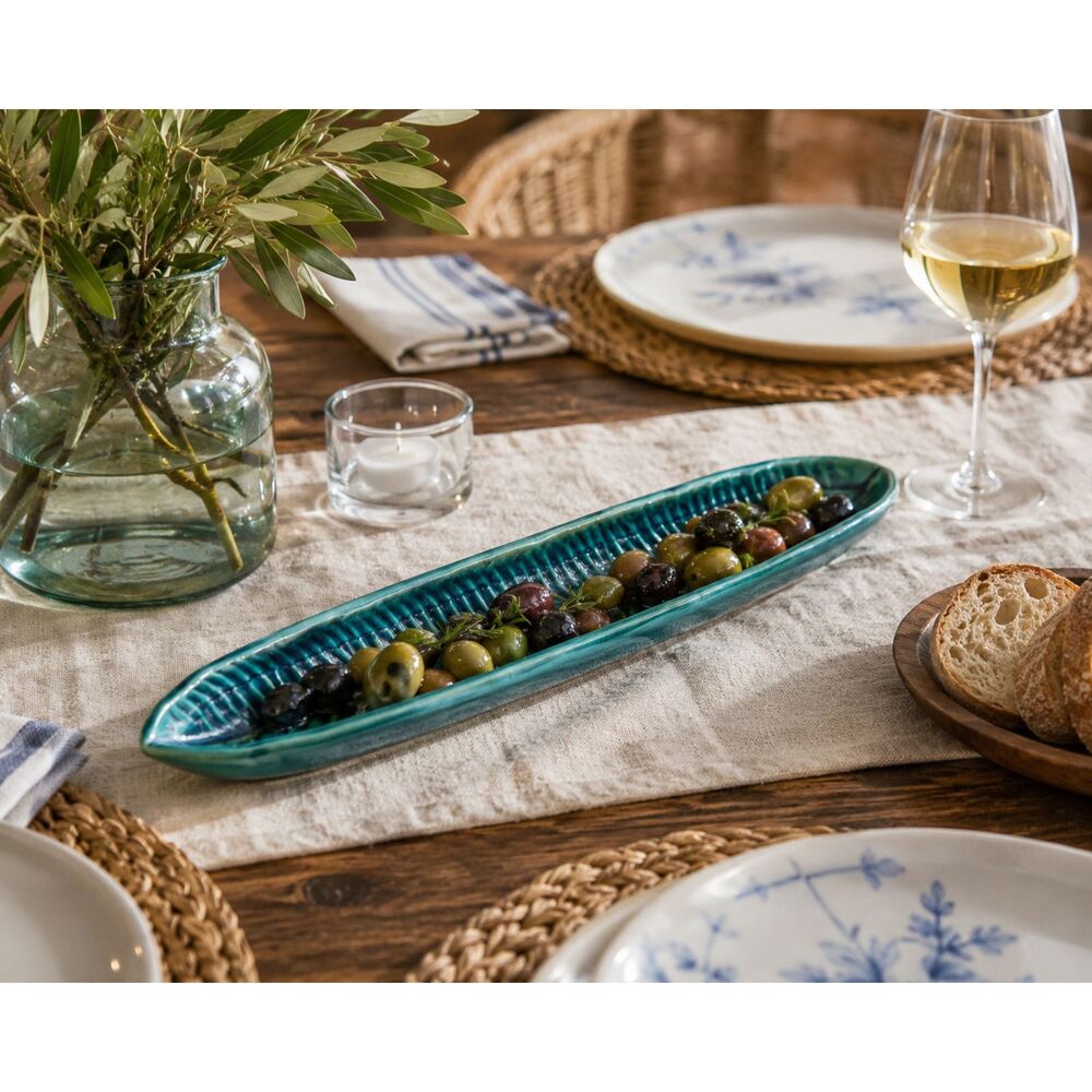 Crate & Barrel Green Leaf Appetizer Dish Long Olive Boat 16"